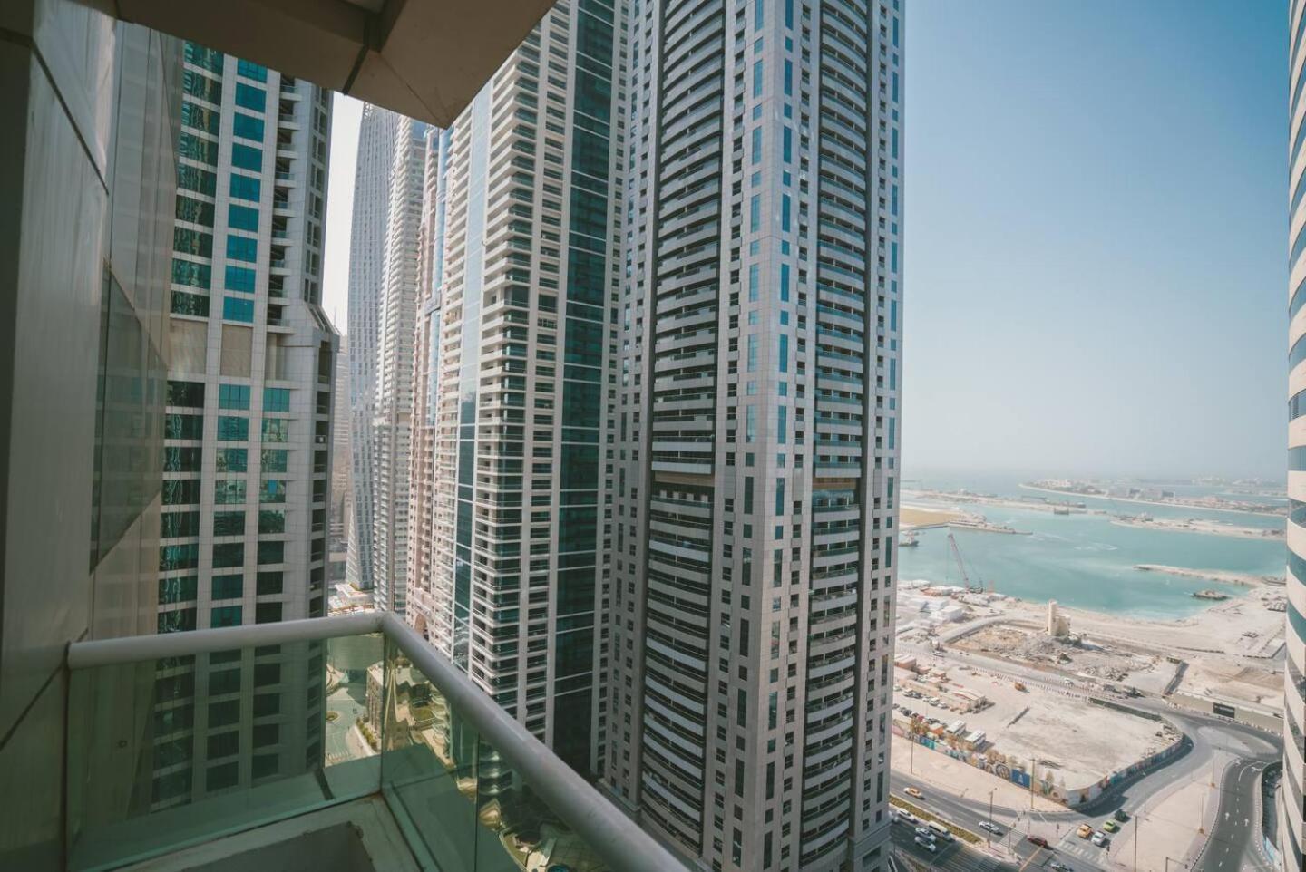 Gorgeous City And Sea Views From A High-Rise Suite Dubái Exterior foto